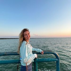 Meet your Posher, Alexa